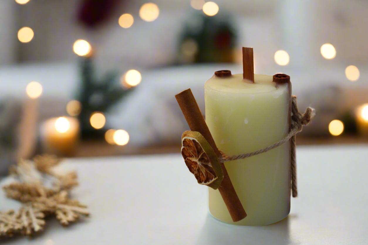 Pure Cinnamon  Beeswax Christmas Candle